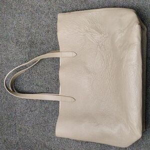 Cuyana Beige Italian Leather Tote